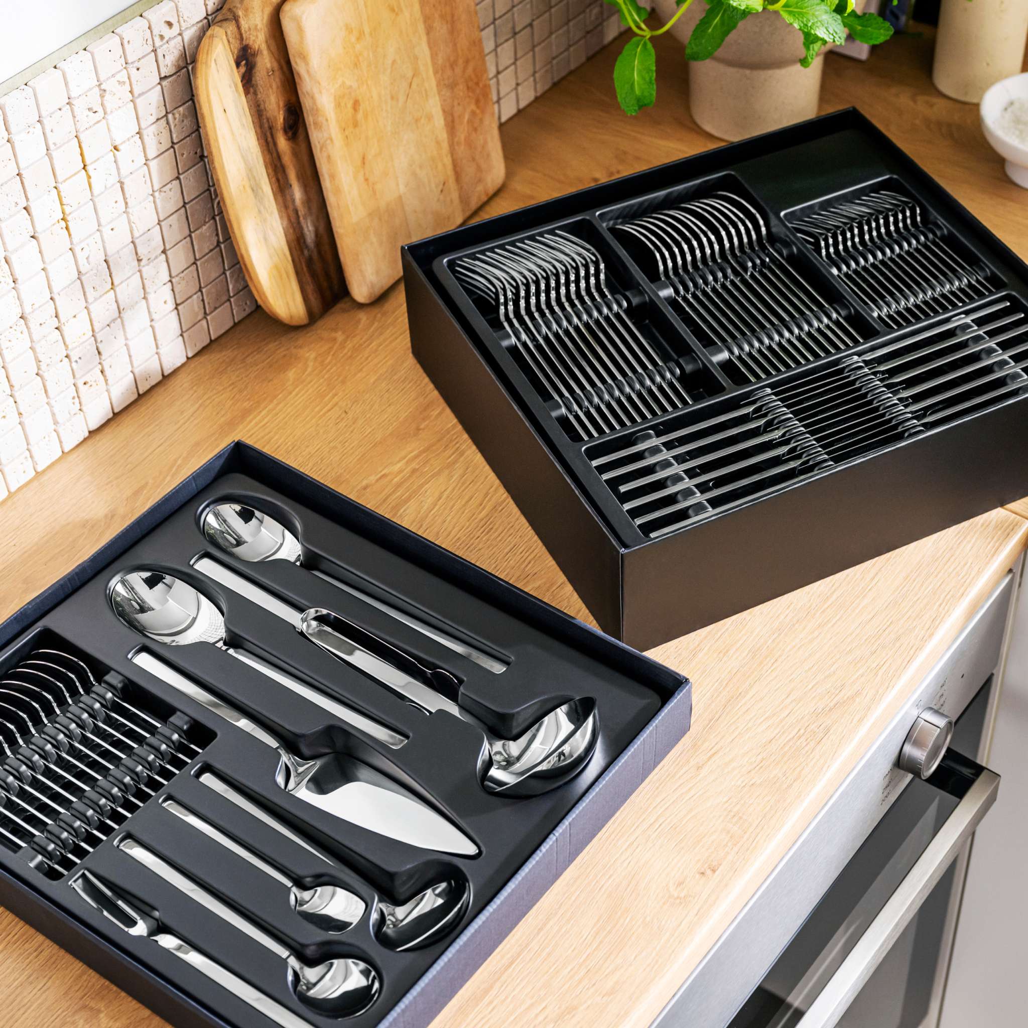 Flatware Set (72 piece) - Image 3